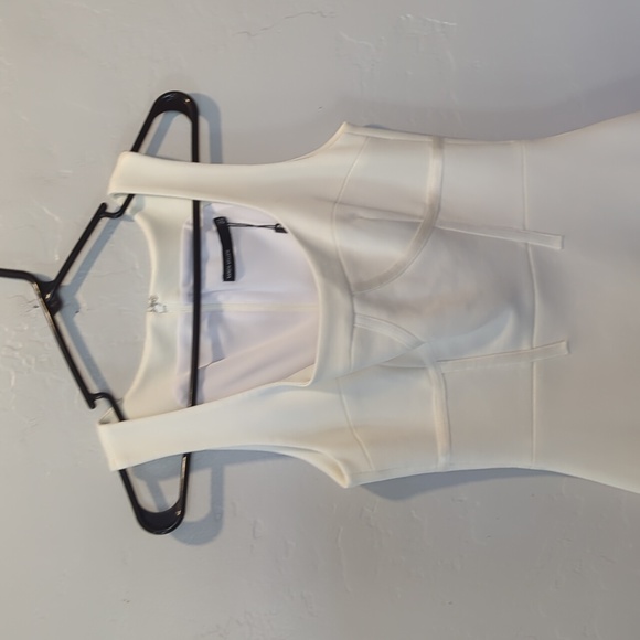 NWT KAREN MILLEN ITALIAN STRUCTURED WHITE DRESS - Picture 4 of 12